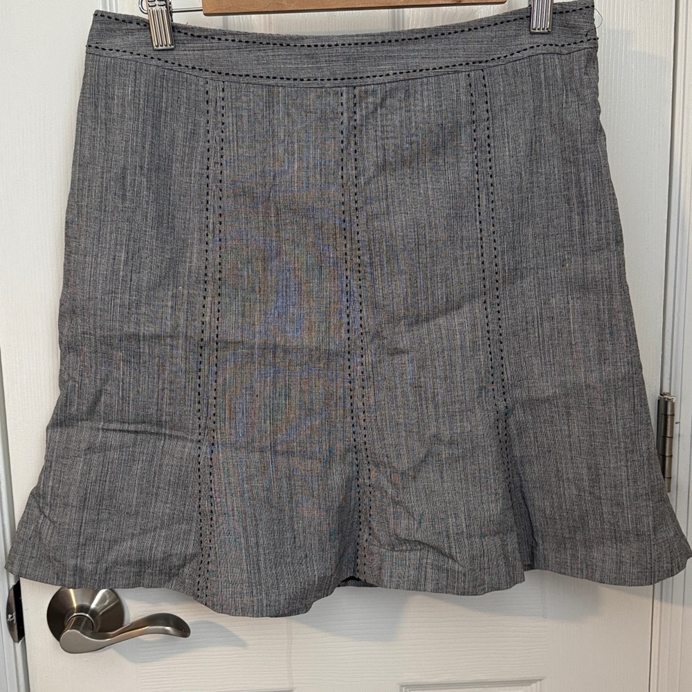 White House Black Market Black and White Skirt